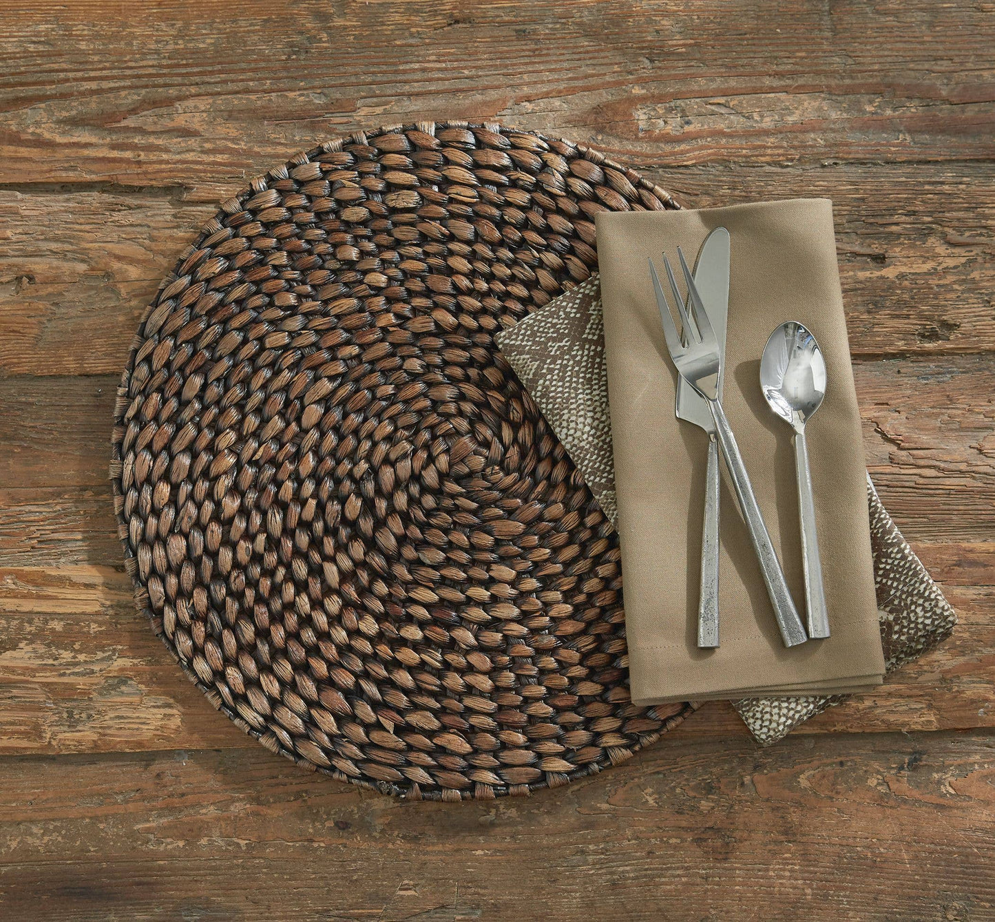BRAIDED HYACINTH PLACEMAT, WALNUT
