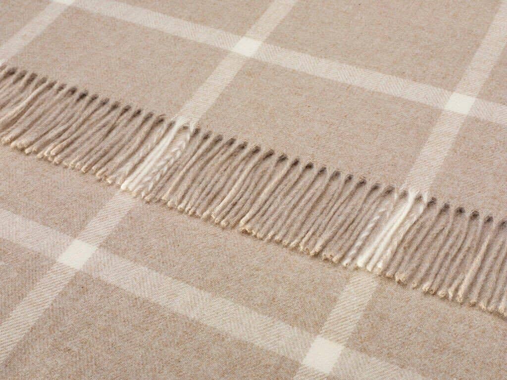 MARISSA LAMBSWOOL THROW