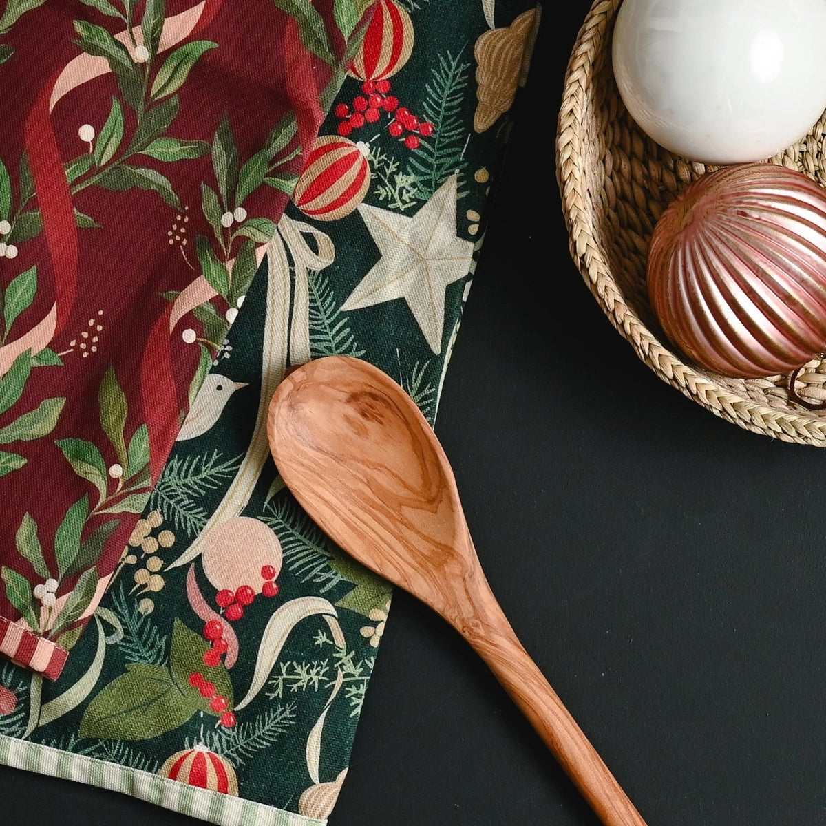 Ribbon Laurel Christmas Tea Towel