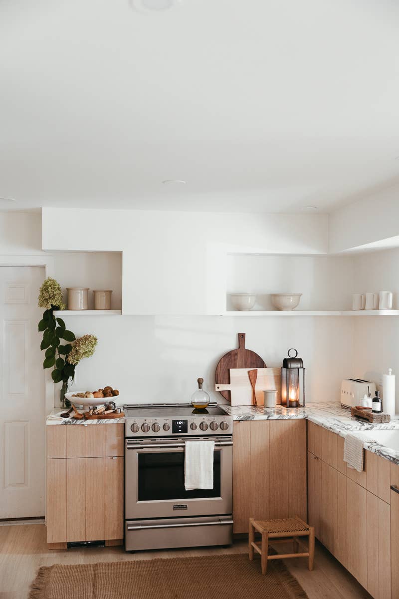 HANDCRAFTED ROUND SERVING / CUTTING BOARD - Shannan Bower Home