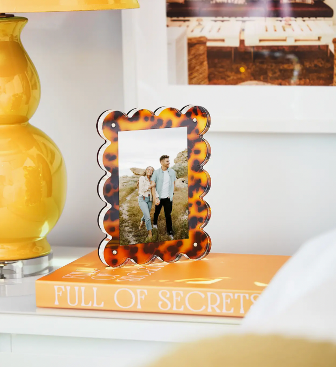TORTOISE ACRYLIC PICTURE FRAME