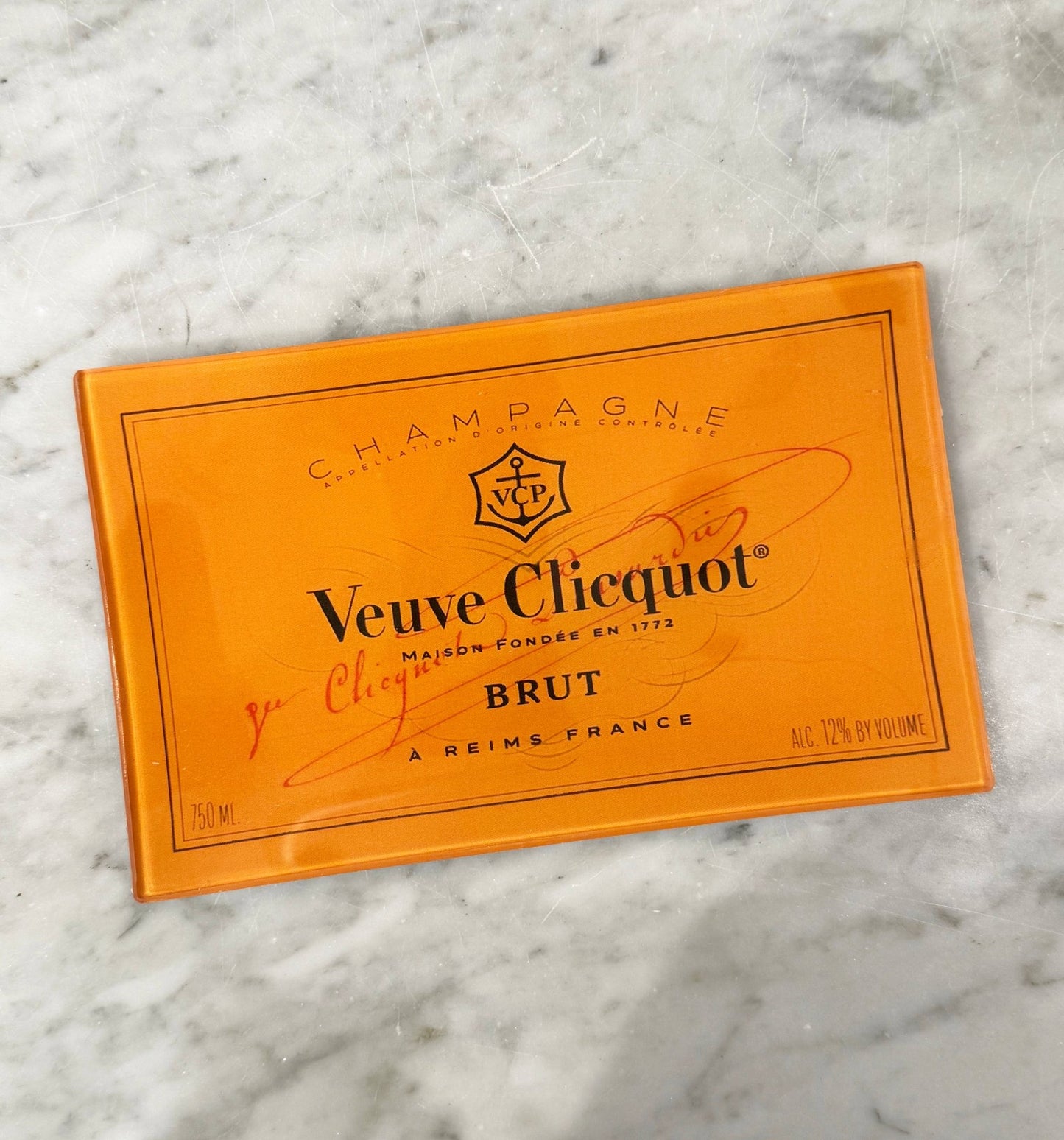 VEUVE CLICQUOT BRUT DECOUPAGE GLASS TRAY product image highlighting color, material, and overall design