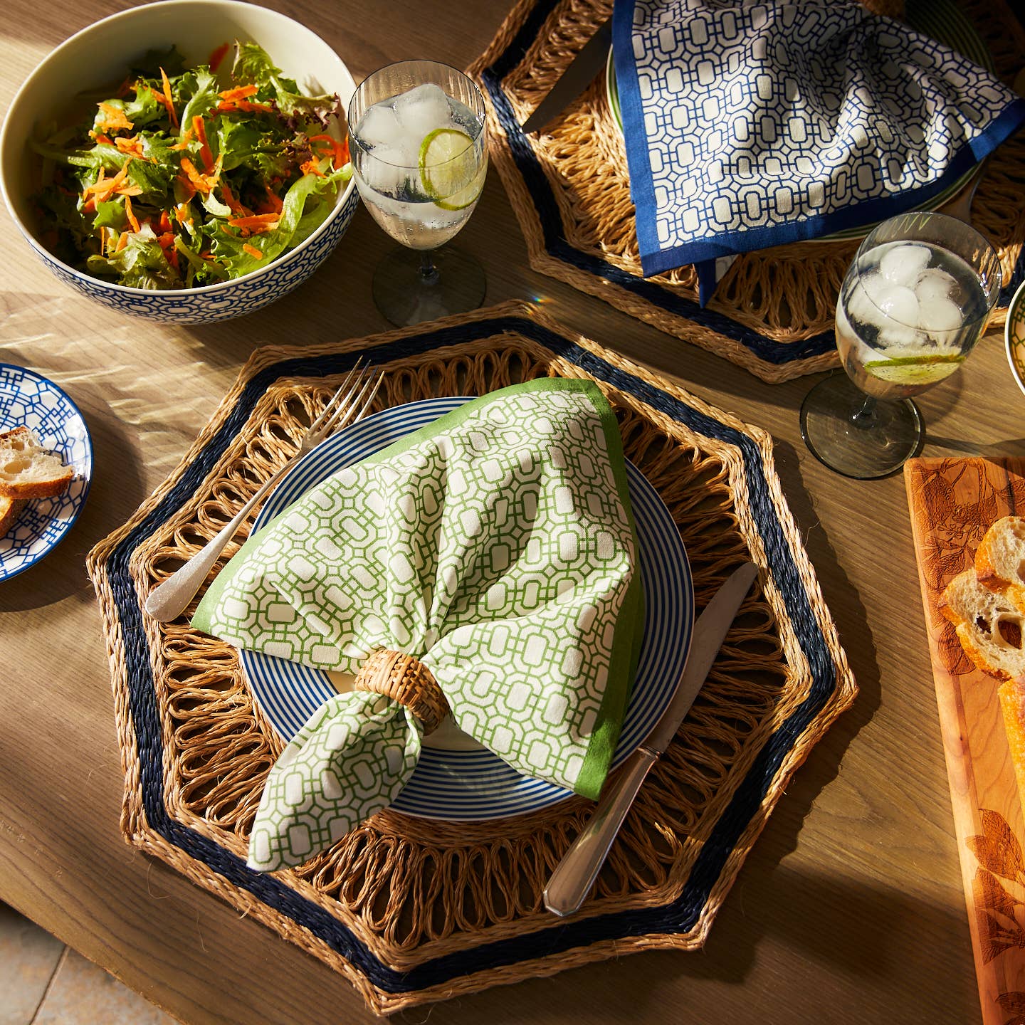 NEWPORT DINNER NAPKIN VERDE ( Set of 4 ) - Shannan Bower Home