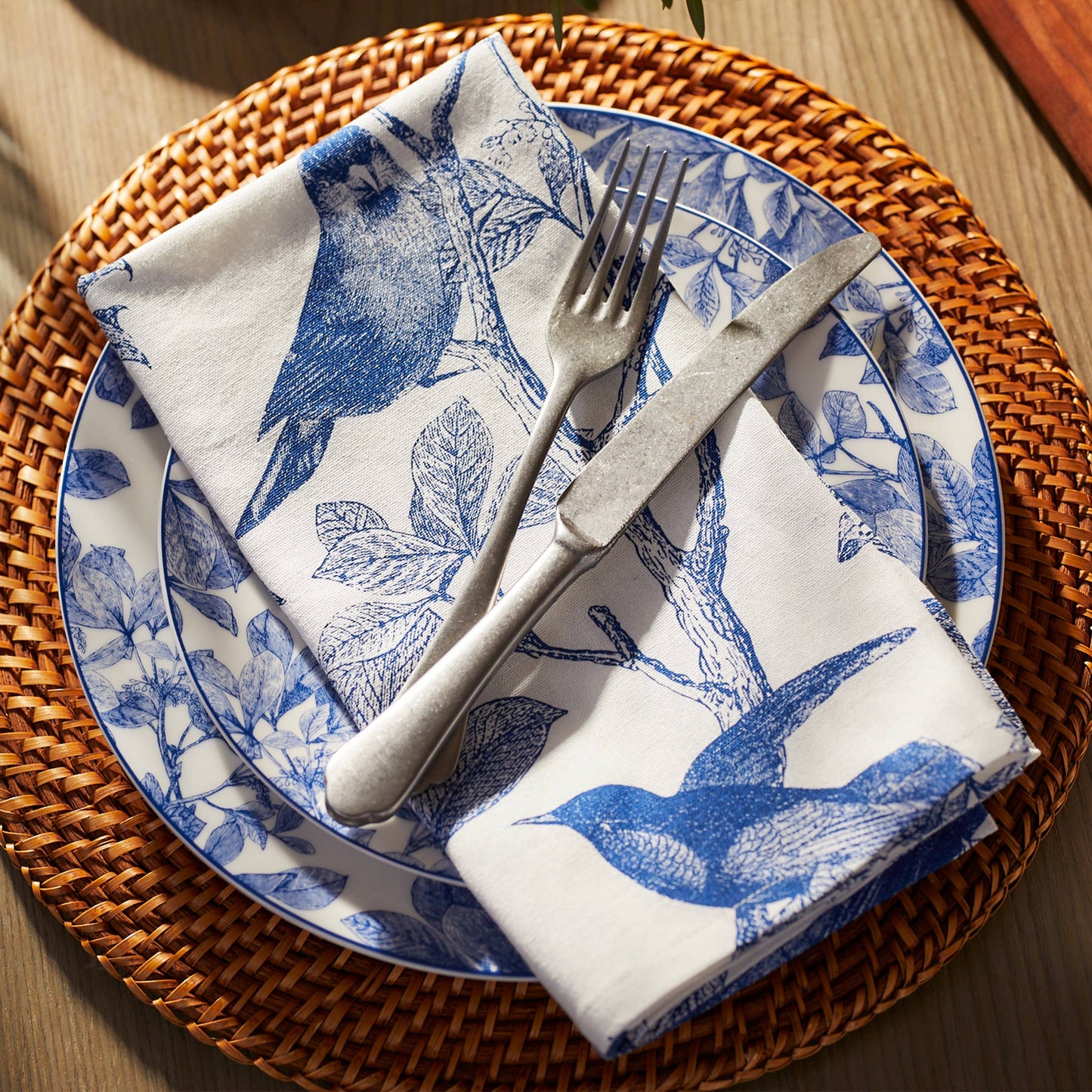 ARBOR BIRDS DINNER NAPKIN BLUE ( Set of 4 )  Product image highlighting color, material, and overall design