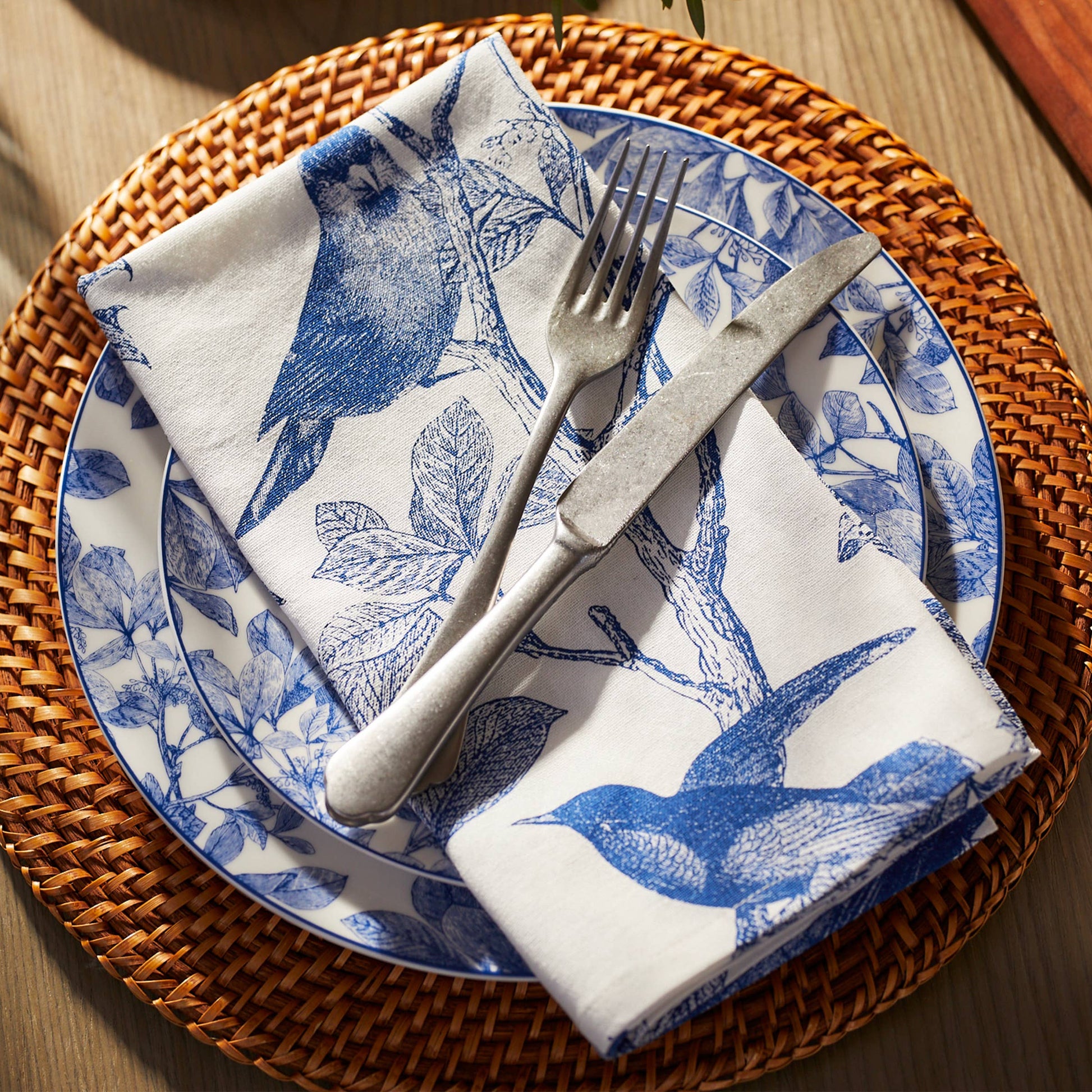 ARBOR BIRDS DINNER NAPKIN BLUE ( Set of 4 )  Product image highlighting color, material, and overall design