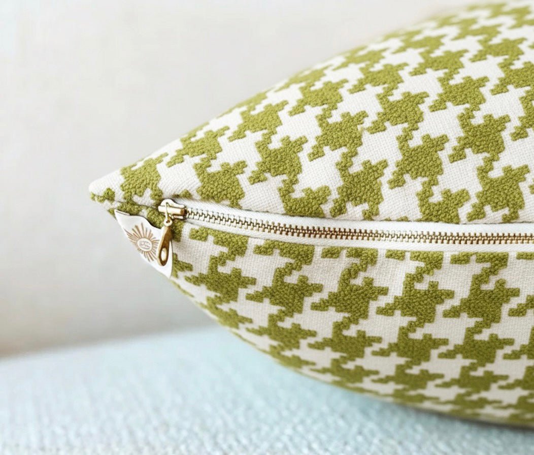 CAMILA PILLOW - Product image highlighting color, material, and overall design.