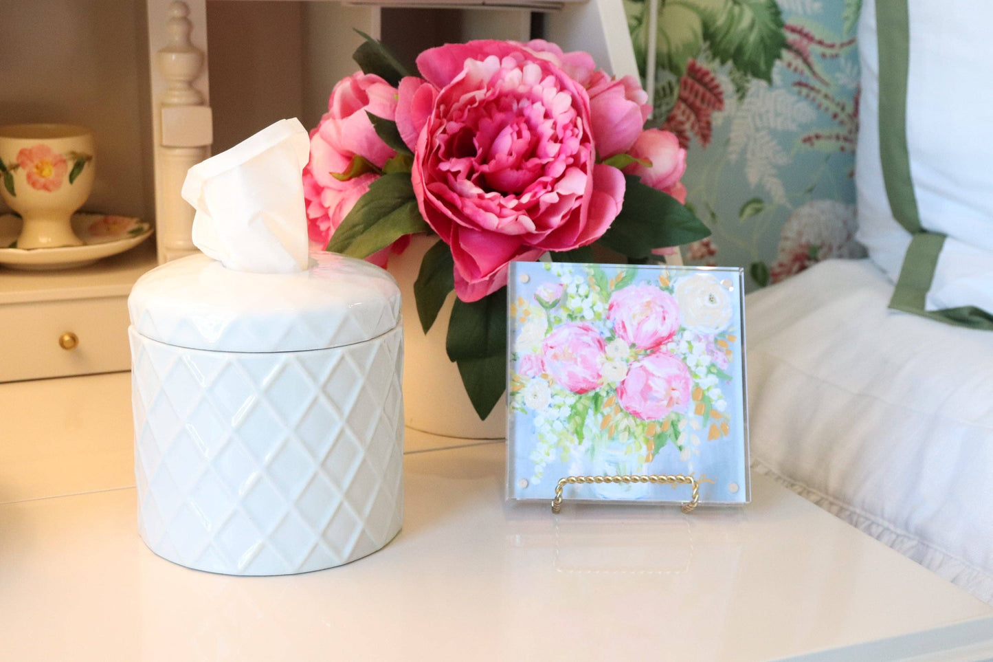 White ceramic tissue box holder with quilted diamond pattern top
