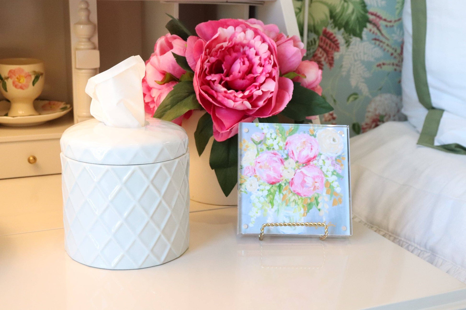 White ceramic tissue box holder with quilted diamond pattern top