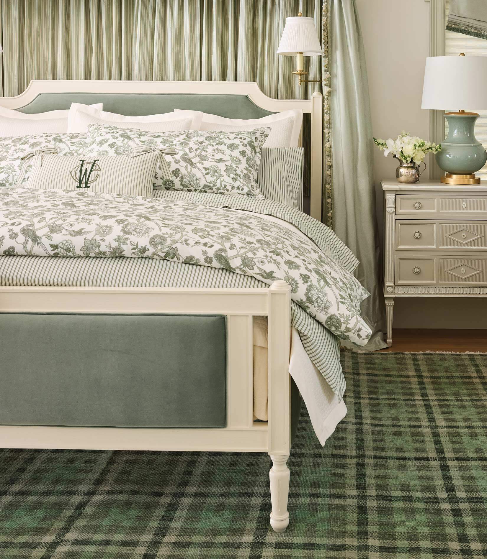 Reversible Duvet Set The Highgrove – styled bedroom
