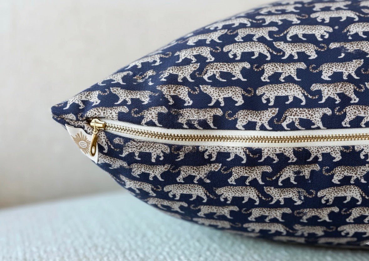 NOVA PILLOW -Product image highlighting color, material, and overall design.