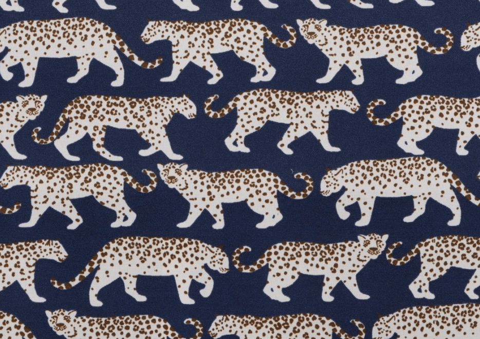 NOVA PILLOW - Fabric image highlighting color, material, and overall design.