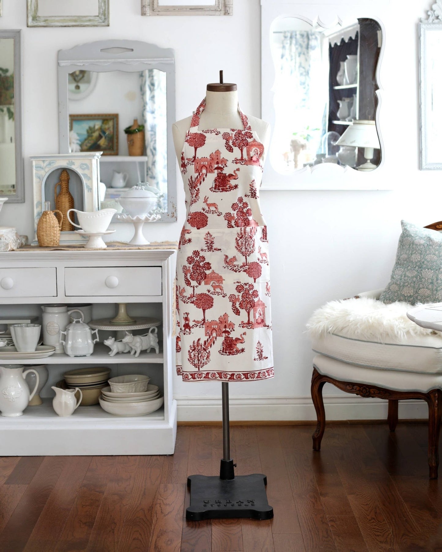 POLLY PINK APRON - Shannan Bower Home