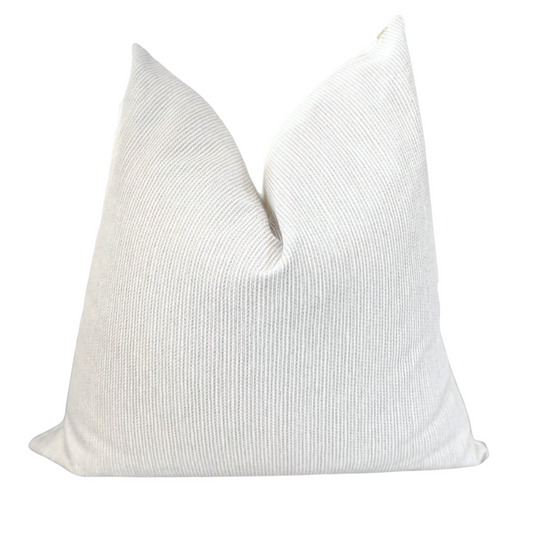 QUINN PILLOW