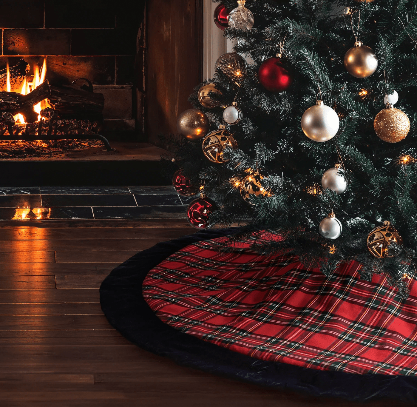 CHRISTMAS TREE SKIRT IMPERIAL TARTAN - Shannan Bower Home