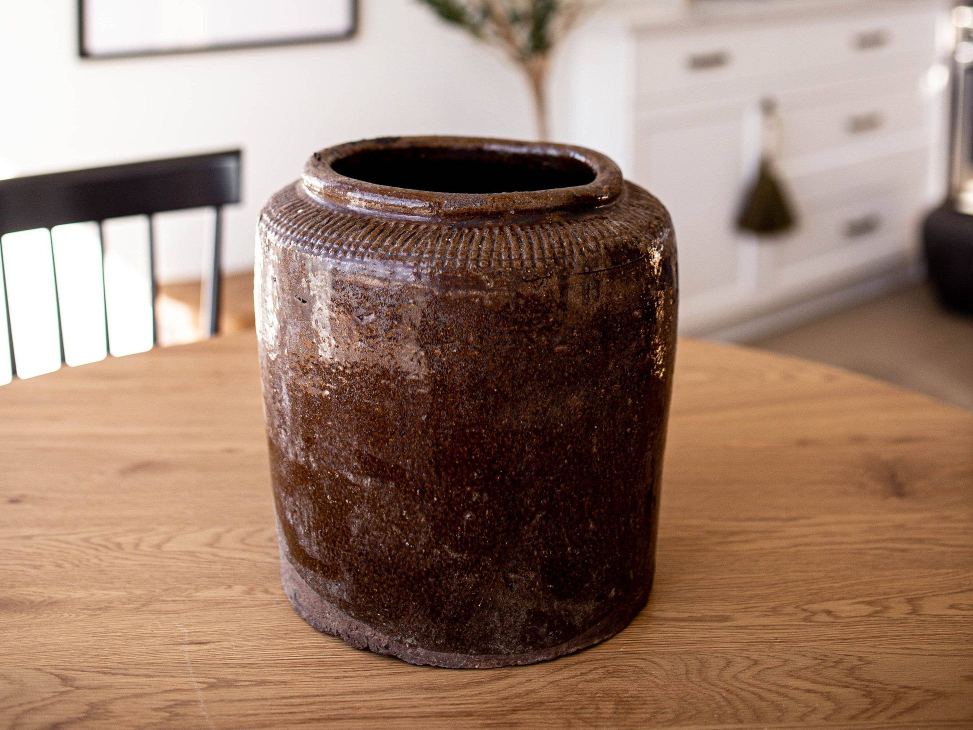 VINTAGE UMBER POT