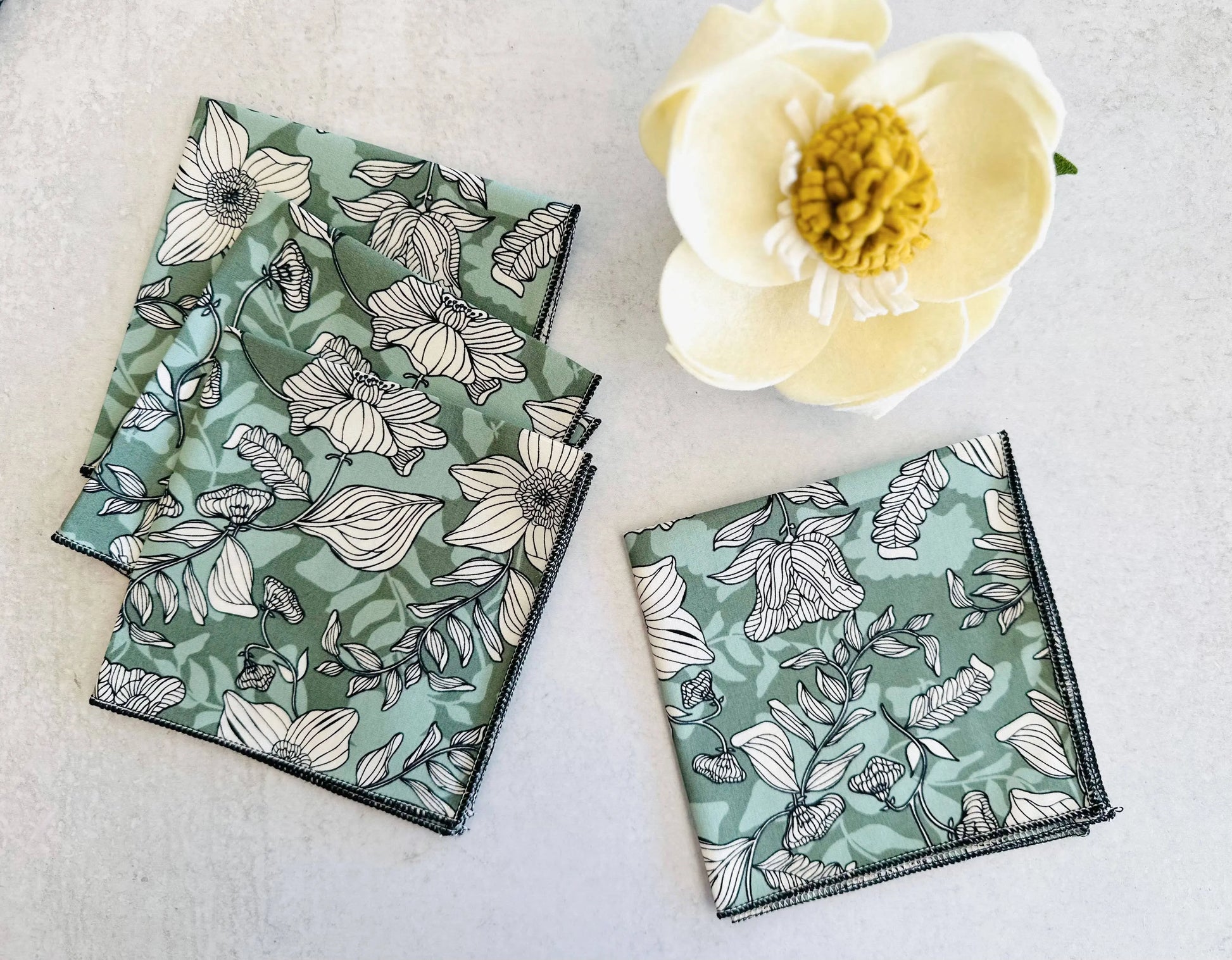 Green floral square set of two with stitched border