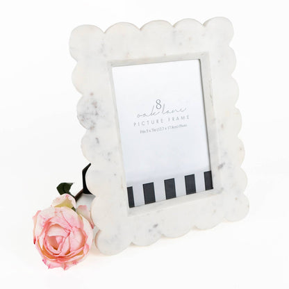 MARBLE SCALLOPED PICTURE FRAME